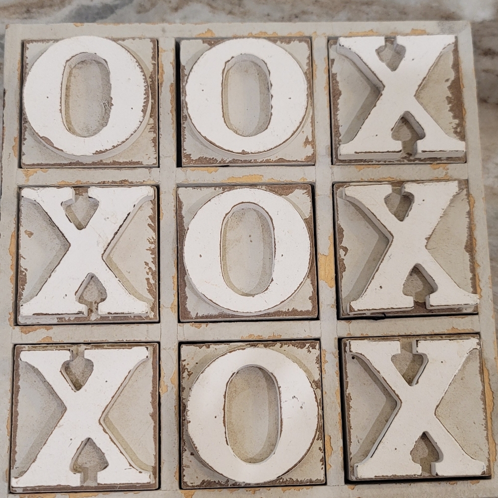Wooden Tic Tac Toe Decor
